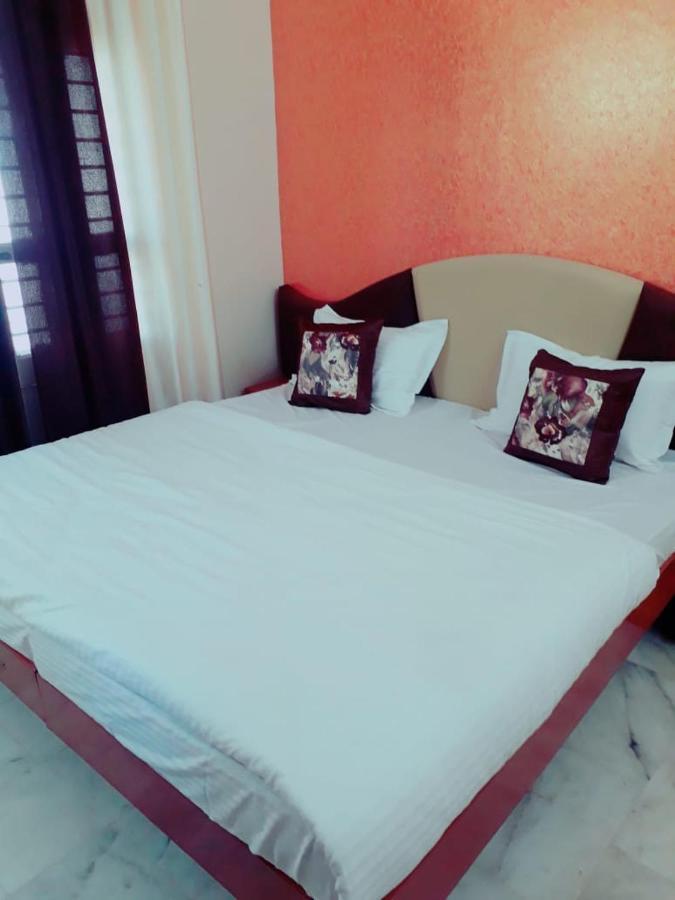 Paradise Hotel For Couples Mount Abu Εξωτερικό φωτογραφία